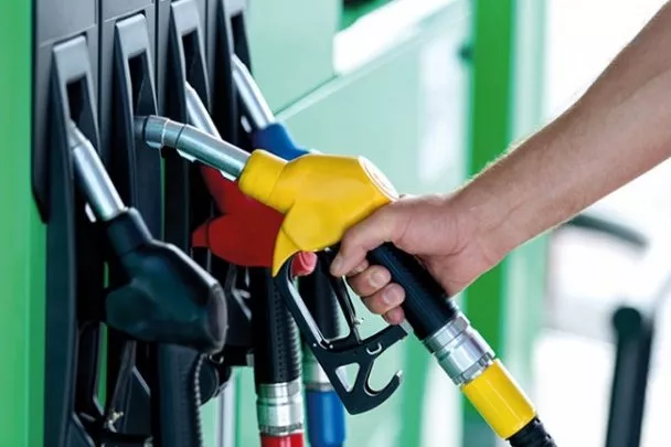 Нефтийн ханш өссөнөөс Монголд шатахууны үнэ нэмэгджээ