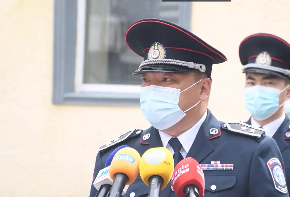Иргэдээс ирсэн мэдээллийн дагуу зөвшөөрөлгүй ногоо худалдаалж байгаа иргэдийг шалгадаг