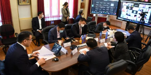 Коронавирусийн 300-аас дээш тохиолдол батлагдсан хороонд нэмэлт баг ажиллуулна