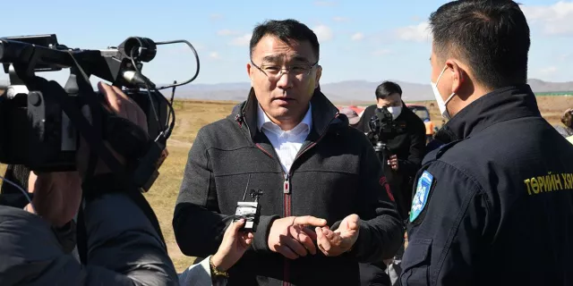 "Улаанбаатарын дүүрэг бүрд томоохон цэцэрлэгт хүрээлэн байгуулахаар ирэх жилүүдийн төсөвт суулгаж байгаа"