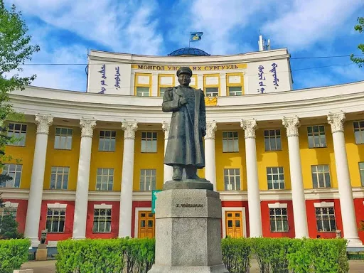 Эрдэнэт, Дархан-Уул, Өмнөговьд МУИС, ШУТИС, ХААИС-ийг байгуулах шийдвэр гаргалаа