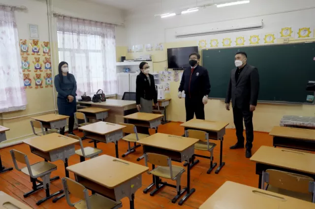 БШУЯ: Стандартын шаардлага хангахгүй сургуулийн барилгыг хүлээж авахгүй