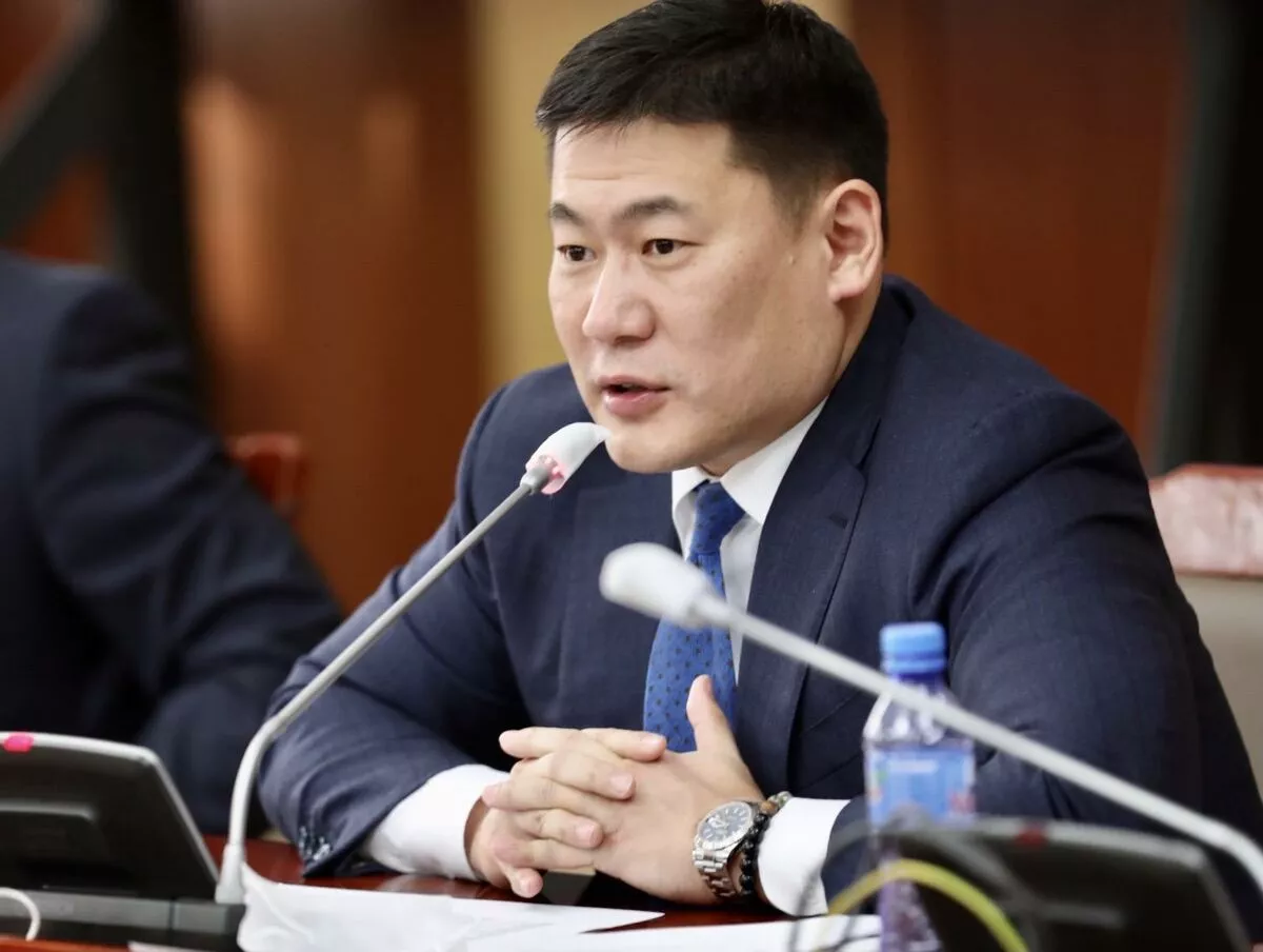 Өмнөговь аймгийн Засаг дарга, ИХТ тэргүүтэй нөхөд том төслөөс ашиг хонжоо олох гэсэн зүйл гаргавал хатуу тэмцэх болно