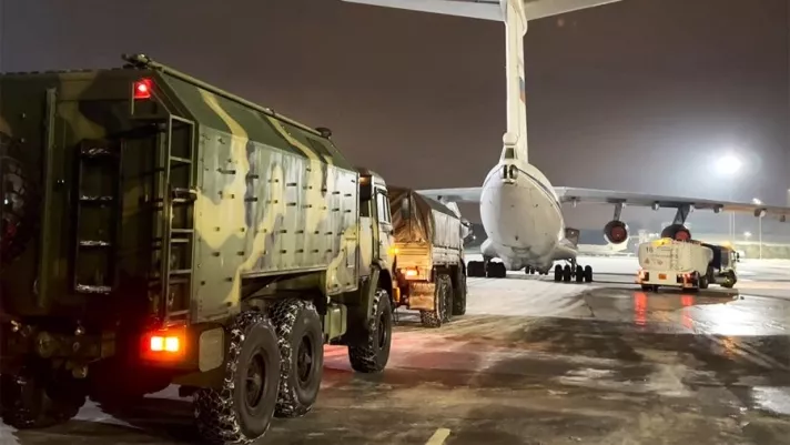 Беларусийн энхийг сахиулагчид бүхий 10 онгоц Казахстанаас хөөрчээ