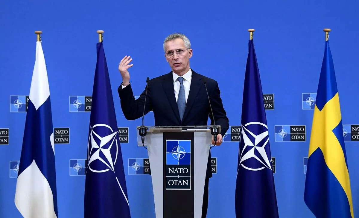 Украин руу Оросын цэрэг халдвал NATO цэргээ илгээхгүй