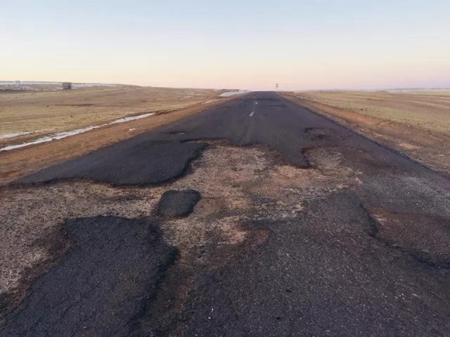 Даланзадгад-Мандалговь чиглэлийн зам засахад шаардлагатай ₮3.4 тэрбумыг “Эрдэнэс Тавантолгой“ компаниар гаргуулна