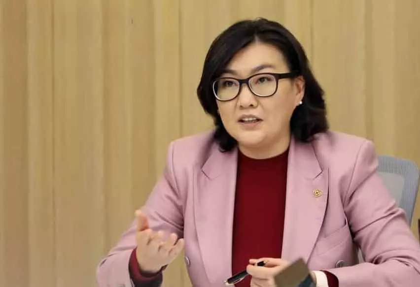 А.Ариунзаяа: Хүүхдийн мөнгийг энэ он дуустал 100 мянган төгрөгөөр олгоно