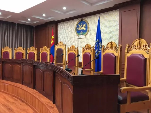 ҮНДСЭН ХУУЛИЙН ЦЭЦИЙН ИХ СУУДЛЫН ХУРАЛДААН БОЛНО