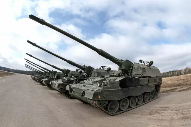 Герман улсын амласан зэвсэг Украинд иржээ