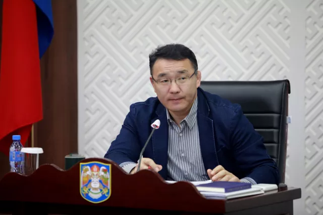 Автобусны парк шинэчлэлд олон бэрхшээл тулгарч байгаа ч хугацаанд нь оруулж ирэхэд анхаарахыг үүрэг болгов