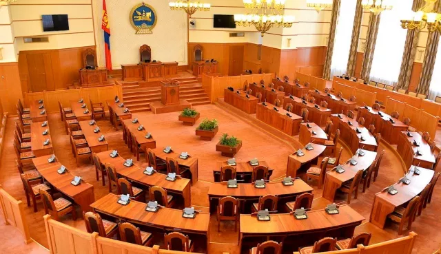 Гишүүдийн тоог 102 гэдэг дээр тогтох байсан юм