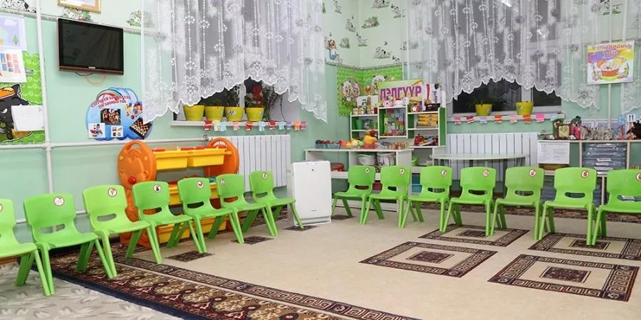 Харьяаллын бус хүүхдийг цэцэрлэгт элсүүлж, хахууль авчээ