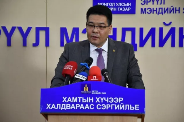 С.Энхболд: Омикроны тав дахь давалгаа эхэлж байна