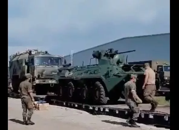 ОХУ-аас хээрийн сургуулилалтад хэрэглэгдэх гинжит болон дугуйт техникүүд орж ирсэн, буцаагаад аваад явдаг