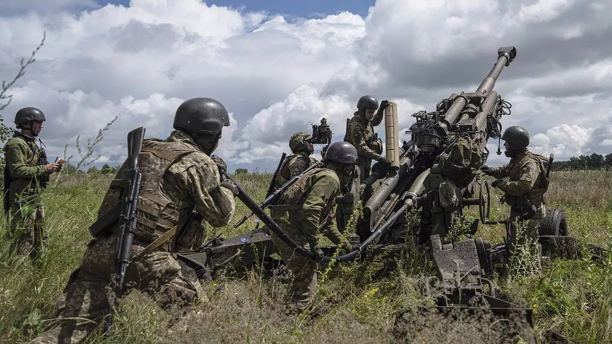 Удаан хүлээгдсэн сөрөг довтолгоогоо Украины арми өмнөд фронтод эхлүүлжээ