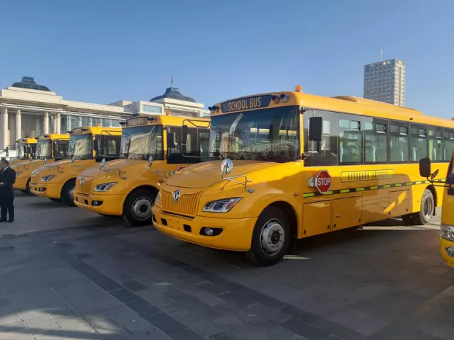 Сургуулийн автобус өнөөдрөөс 17 чиглэлд үйлчлэхэд бэлэн болжээ