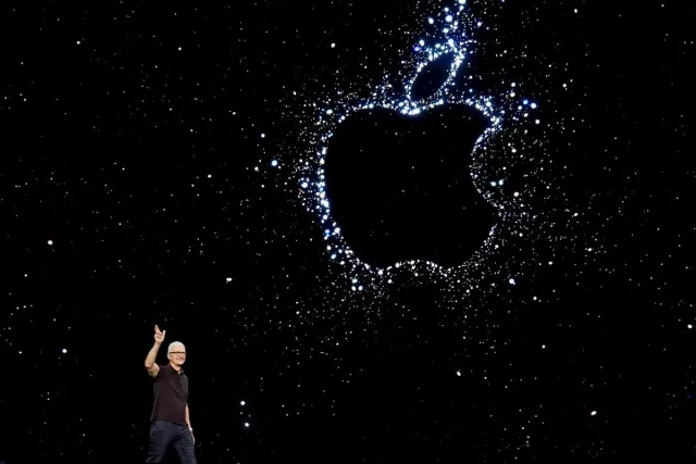 SIM картгүй, хиймэл дагуултай холбогддог iPhone 14 загварыг танилцууллаа