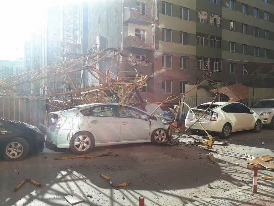 "АЛТАЙ КОНСТРАКШН"-ИЙ БАРЬЖ БУЙ САРУУЛ ХОРООЛЛЫН КРАН НУРЖ УНАЛАА