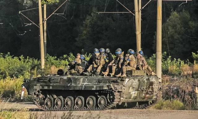 Украины армийн өмнөд фронт дахь сөрөг довтолгоо Оросын талыг хуурах заль мэх байсан гэв