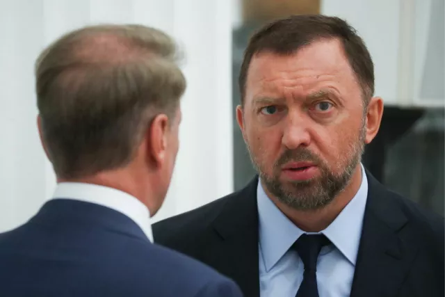 Найз бүсгүйгээ АНУ-д төрүүлж, эдийн засгийн хориг зөрчсөн хэргээр Оросын олигархи шийтгүүлжээ