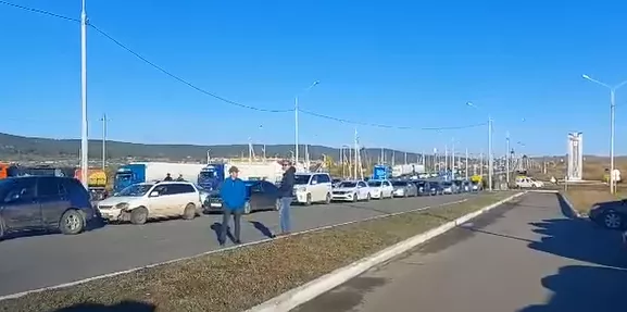 Алтанбулагаас бусад ОХУ-тай хил залгаа боомтуудаар сүүлийн хоёр хоногт 1,088 орос иргэн орж иржээ