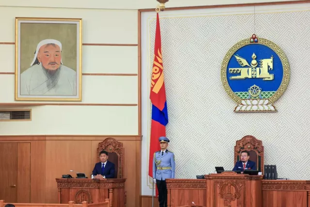 УИХ-ын чуулганы танхимд Эзэн Богд Чингис хааны эш хөргийг хүндэтгэн заллаа