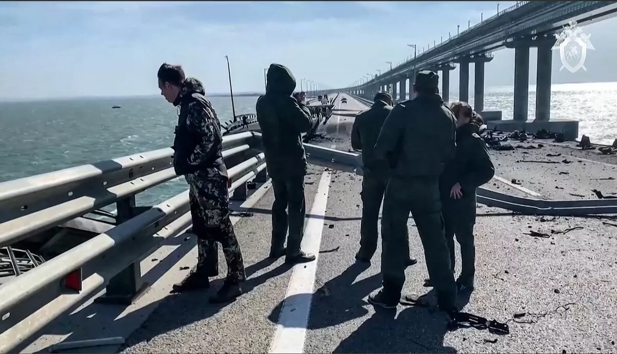 Оросын мөрдөгчид Крымийн гүүрний халдлагатай холбоотой 8 хүнийг баривчилжээ