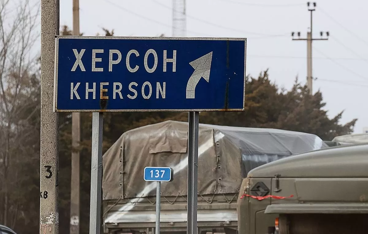 Оросын тал Украины Херсон мужаас иргэдийг нүүлгэн шилжүүлж эхэлжээ