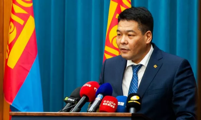 Цагдаагийн байгууллагад ажиллаж байгаад “Өргөө“ амаржих газрын дэд захирал болсон хүнийг ажлаас нь чөлөөлнө