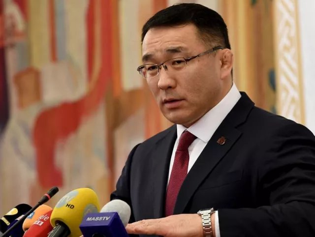 Д.Сумъяабазар: Нийслэлд хууль зөрчиж барьсан 22 байршлын барилгуудыг нураана