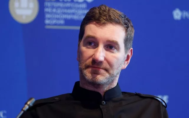 Украин хүүхдүүдийг усанд живүүлж, галд шатаахыг уриалсан Оросын телевизийн хөтлөгчийг ажлаас нь түдгэлзүүлжээ