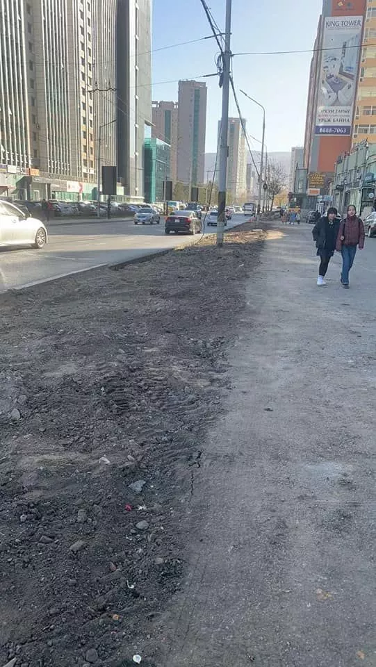 Энхтайваны гүүрний баруун урд хэсгийн явган замыг өргөтгөж, дугуйн зам тавина