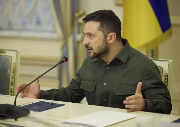 ЗЕЛЕНСКИЙ: Украиныг сэргээн босгоход амласан 17 тэрбум доллараас Киев нэг ч цент аваагүй байна