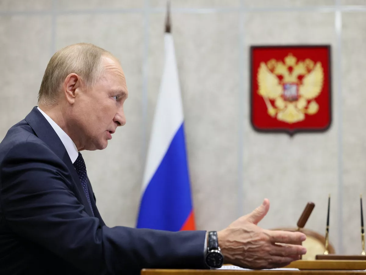 Ригагийн бага хурал: Путингүй Орос ямар болох вэ?
