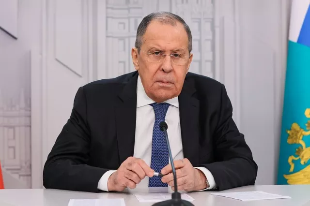 Ерөнхийлөгч Жо Байден “хямралыг шийдвэрлэнэ” гэж найдаж байгаагаа ОХУ-ын гадаад хэргийн сайд илэрхийлэв