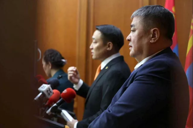 Ж.Ганбат: ЭТТ компанид дөрвөн офтек гэрээ байна. Үүний хоёр нь нууцын зэрэглэлтэй