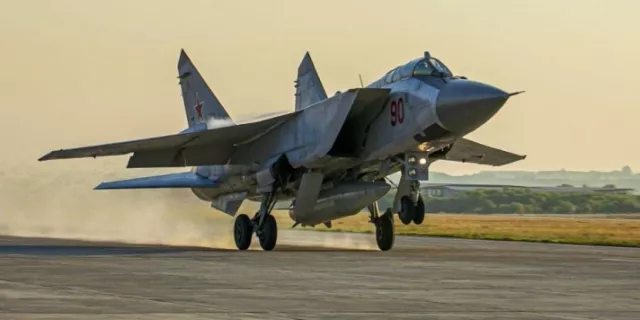 Нийлүүлэлт тасалдсан ч дэлхийн зэвсгийн худалдаа өсжээ