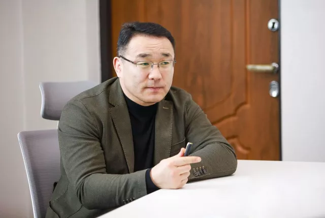 Д.Сумъяабазар: Нүүрсний машинтай гэдэг гүтгэлгийг эцэслэхийн тулд шалгуулах хүсэлтээ цагдаад өгсөн