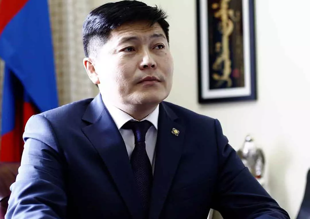 Х.Hямбаатар: Hамайг мөрдөж, мөшгиж байгаа хүмүүст "сайн ажиллаарай" гээд хэлчихье
