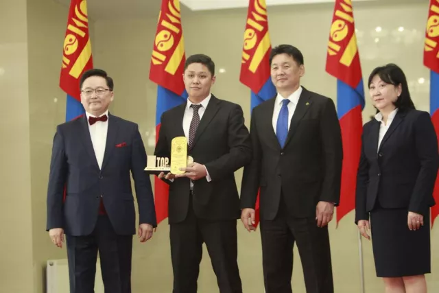ТӨРИЙН БАНК ТОП-3 БАНКНЫ НЭГЭЭР  ШАЛГАРЛАА