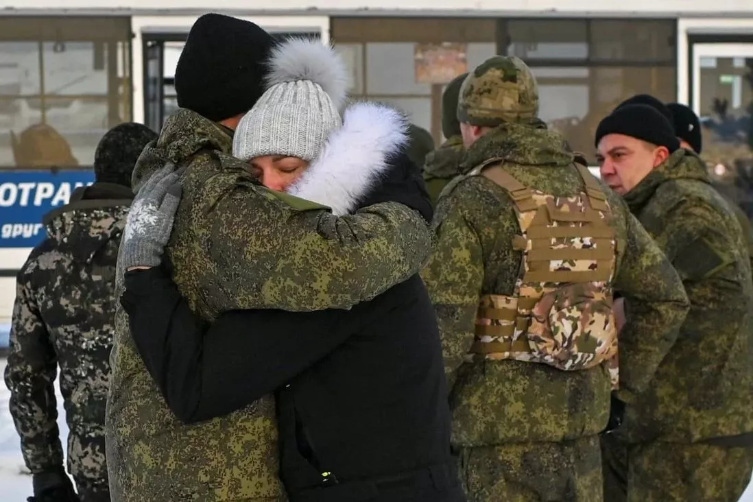 Орос улс цэрэгт татагдах иргэдийнхээ насны дээд хязгаарыг өсгөхөөр төлөвлөж байна