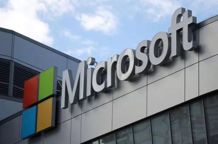 “Microsoft” олон мянган ажилтнаа цомхотгож магадгүй
