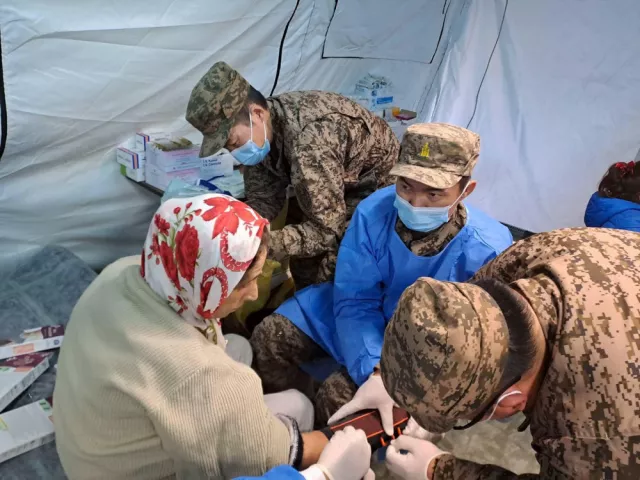 Монголын цэргийн эмч нар 467 хүнд тусламж үйлчилгээ үзүүлээд байна