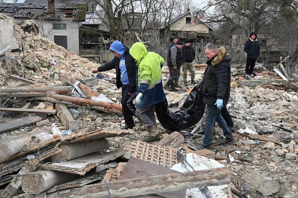Оросын арми Украины хотууд руу агаараас довтлохдоо зургаан ширхэг дуунаас хурдан пуужин хэрэглэжээ