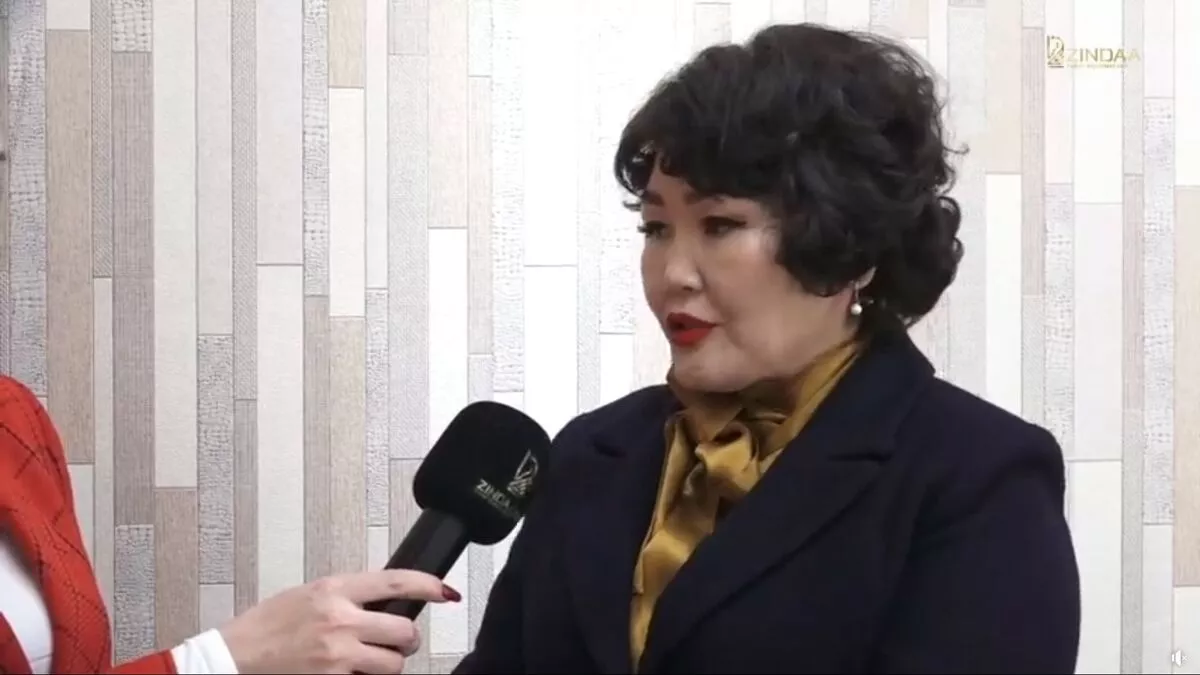 Яруу найрагч Ц.Хуланг цагдан хорих хугацааг сунгажээ