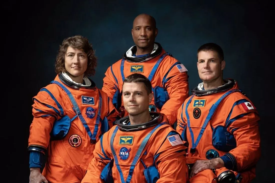 NASA 2024 онд сар руу нисэх багийн бүрэлдэхүүнийг танилцууллаа