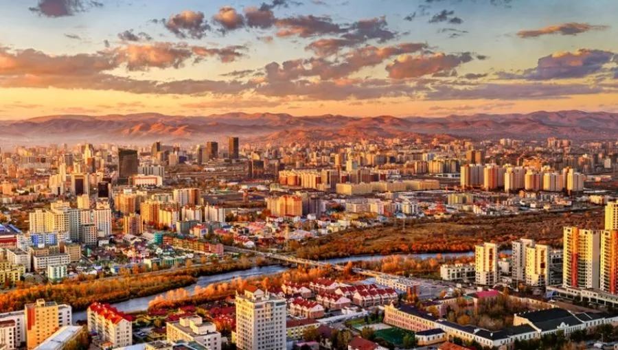 Улаанбаатарт 23 градус дулаан байна