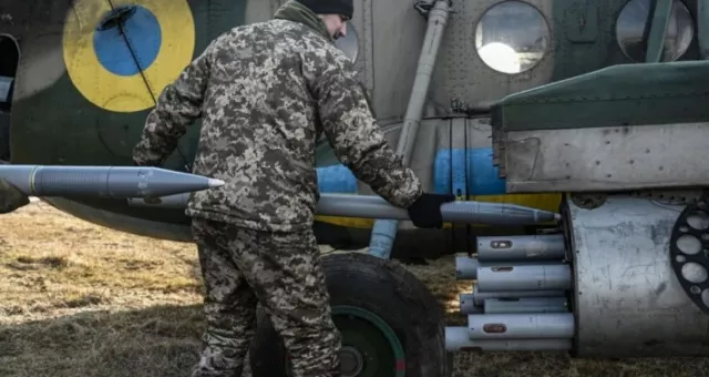АНУ Украинд 300 сая ам.долларын зэвсэг илгээнэ