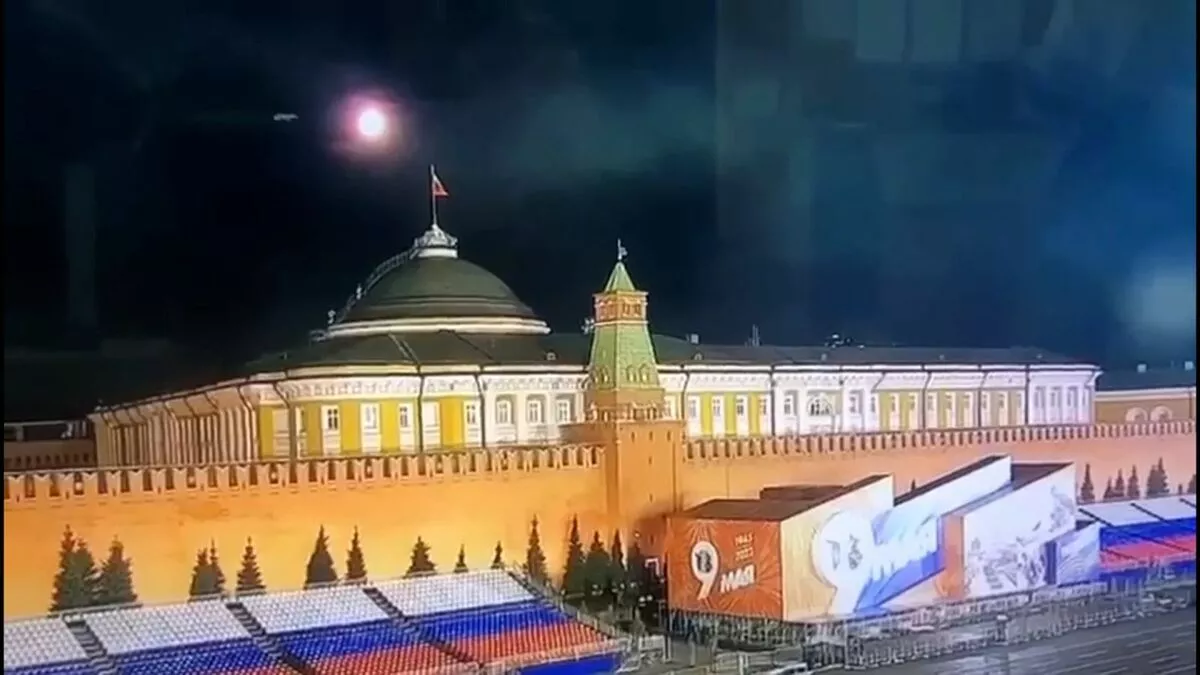Дроны халдлагыг АНУ-ын заавраар гүйцэтгэсэн гэх Оросын мэдэгдлийг Цагаан ордон няцаав