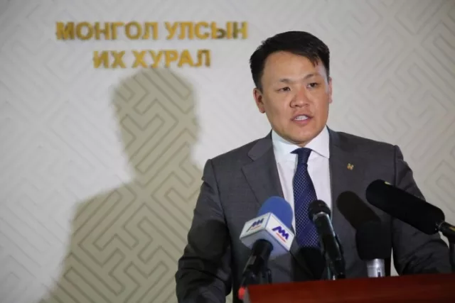 Н.Номтойбаяр улс төрд эргэн ирэхийг оролдож эхэлжээ